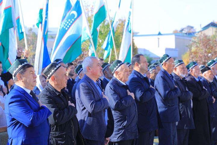 «Биз бир бўлсак – ягона халқмиз, бирлашсак – Ватанмиз!» шиори остидаги «Маънавият марафони» вилоятимизда ҳам кўтаринки руҳда ўтказилди