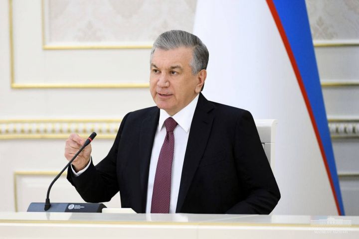 ХИЗМАТЛАР СОҲАСИНИ РИВОЖЛАНТИРИШ БЎЙИЧА УСТУВОР ЙЎНАЛИШЛАР БЕЛГИЛАНДИ