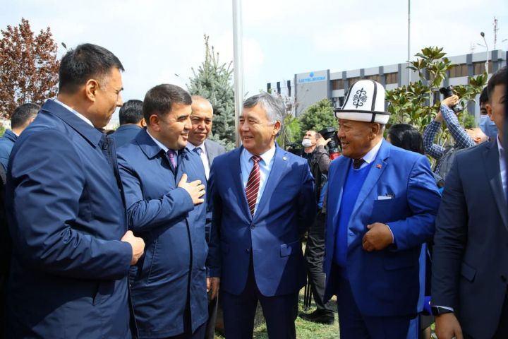 НАМАНГАН ВА ЖАЛОЛОБОД ВИЛОЯТЛАРИ — «БИРОДАРЛАШГАН ҲУДУДЛАР»