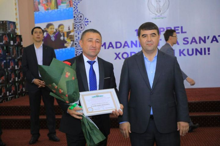 Наманганда Маданият ва санъат ходимлари куни кенг нишонланди